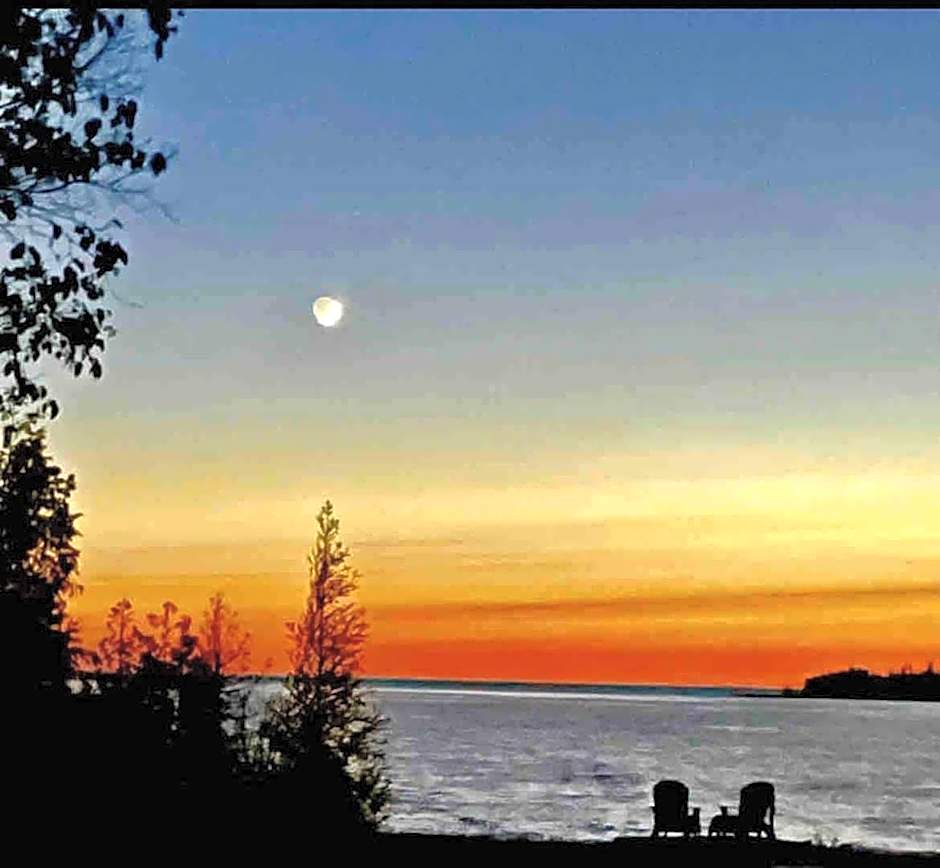 Georgian Legendary Tobermory Retreat With Hot Tub