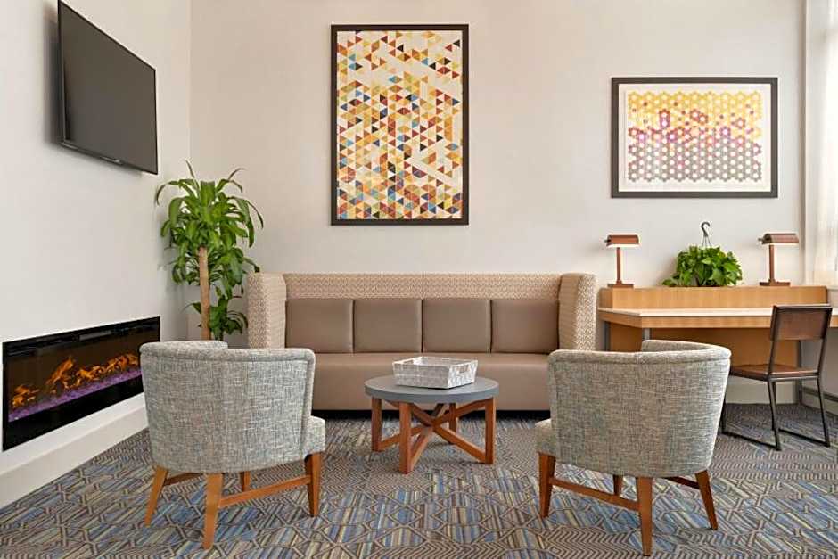 Holiday Inn Express Jamaica - JFK AirTrain - NYC By IHG