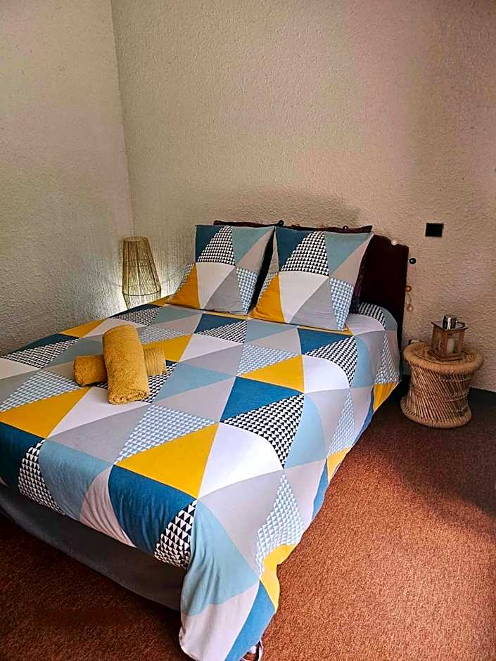 Cinéma, Chambre Privée Au Le Refuge Du Phoenix