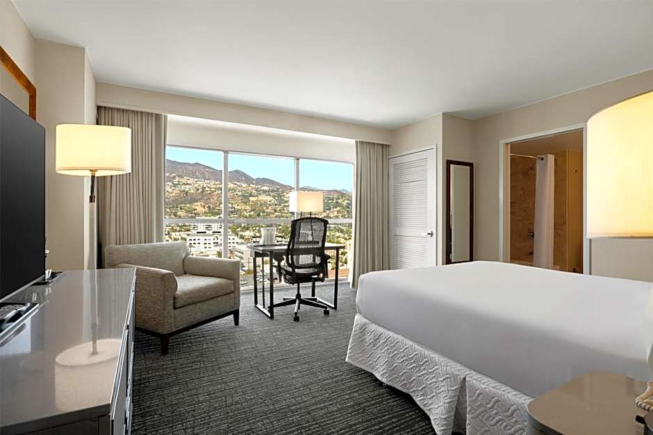 Hilton Los Angeles North/Glendale & Executive Meeting Center