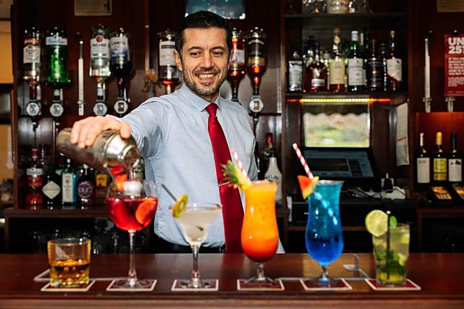 Muthu Fort William Hotel