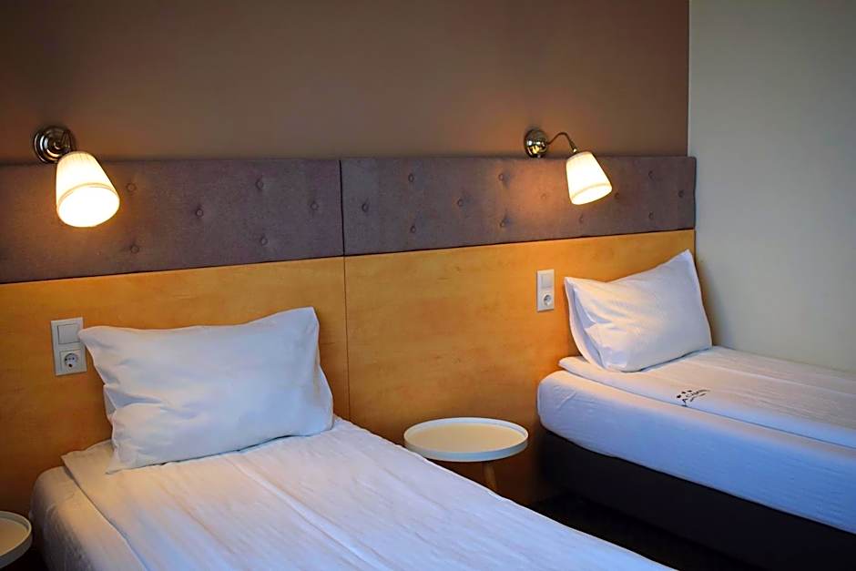Photo 1 of 5 of 1 Double Bed or 2 Beds