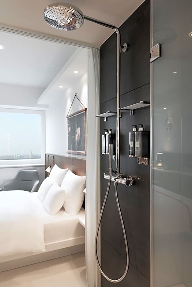 Ruby Luna Hotel Dusseldorf
