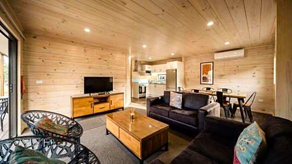 Lakes Edge Holiday Park