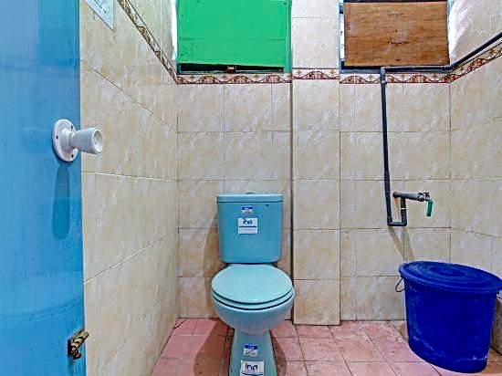 OYO 92806 Penginapan Geby Syariah