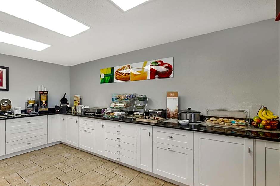 Quality Inn & Suites Ottumwa North