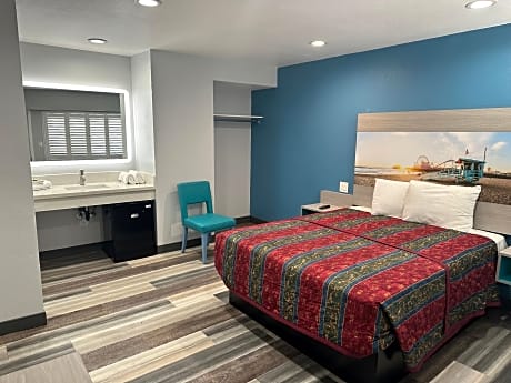 Queen Bed