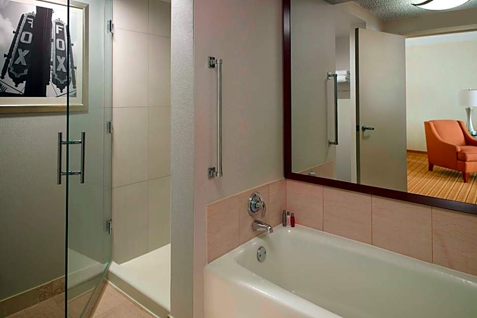 Atlanta Marriott Suites Midtown