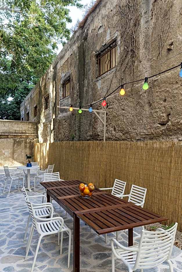 STAY Rhodes HoStel & Bar