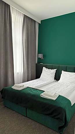 Deluxe Double Room with Shower