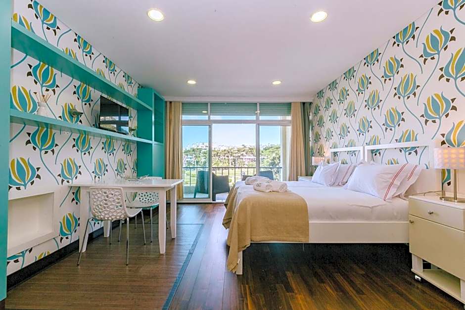 Rent4Rest Estoril Beachfront Apartments