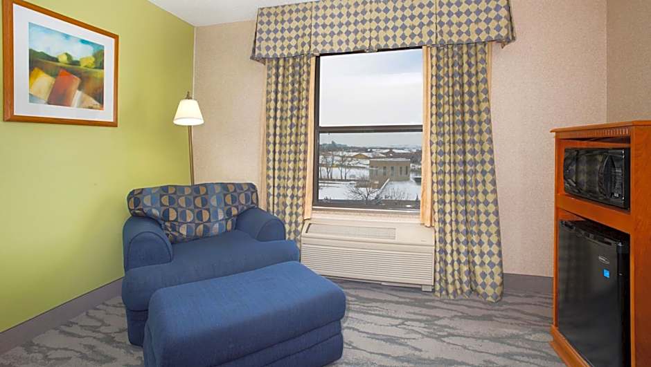 FairBridge Inn & Suites Thornton