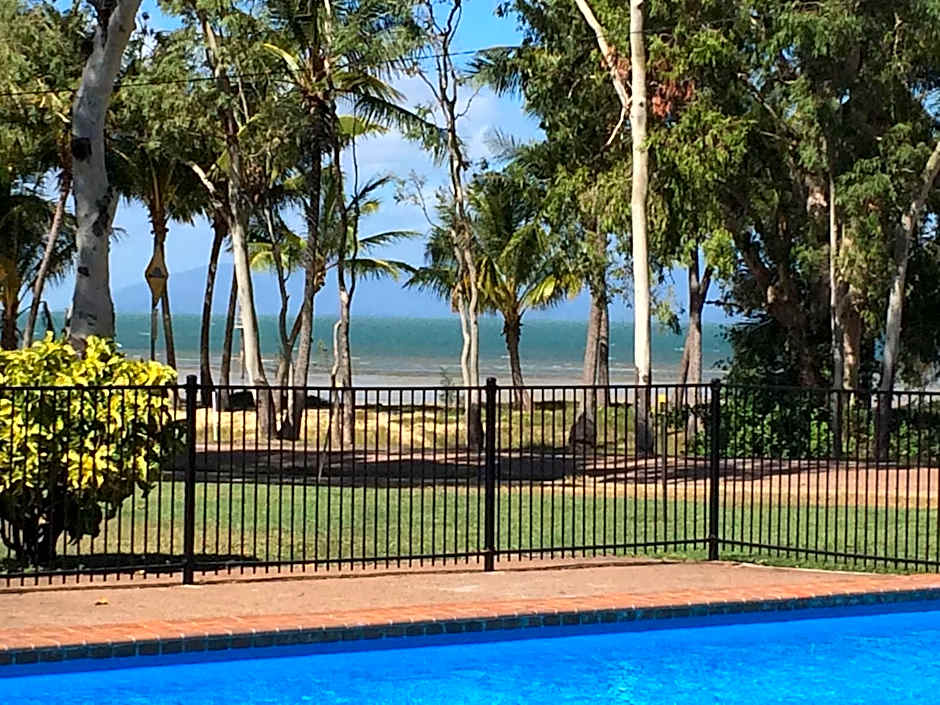 Arcadia Village Motel