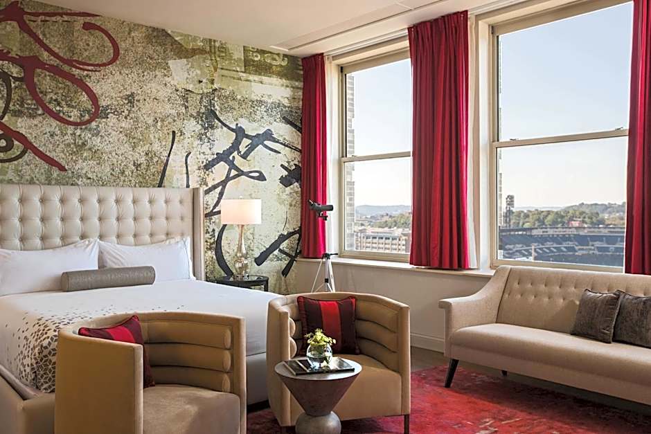 Renaissance by Marriott Pittsburgh Hotel