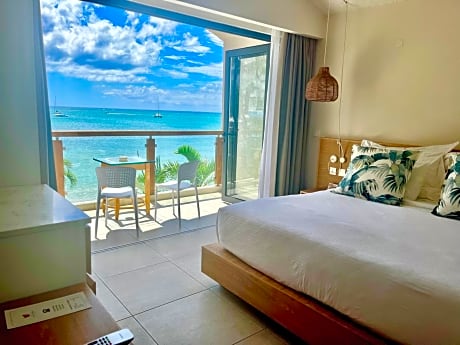 Coral Signature Room with Sea View