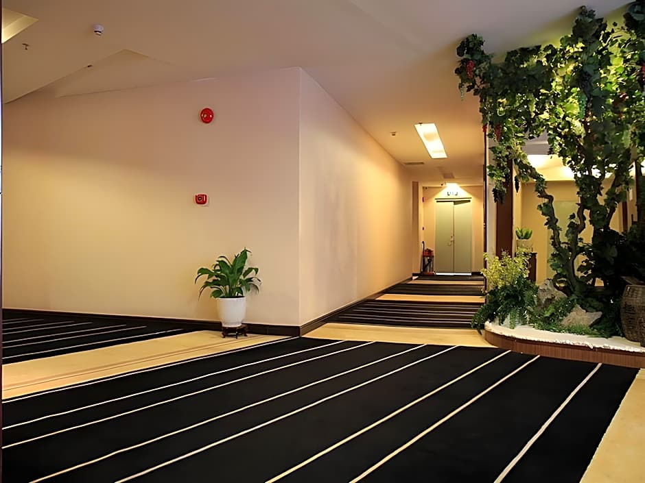 Calvin Hotel