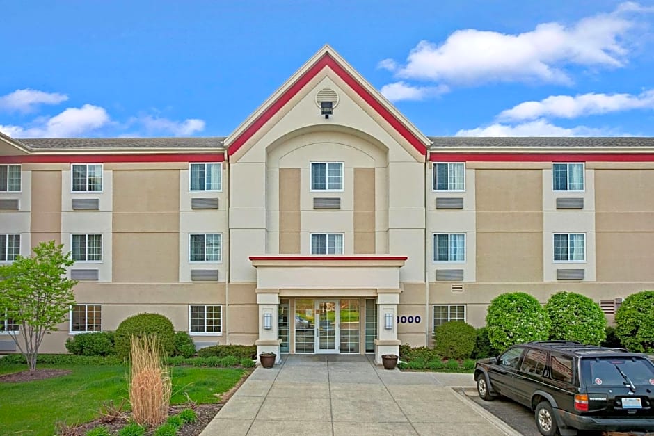 MainStay Suites Northbrook Wheeling