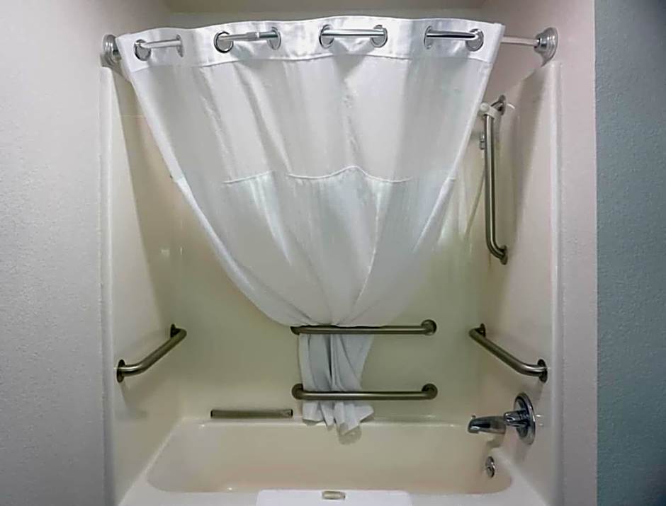 Travelodge by Wyndham Rapid City/Black Hills