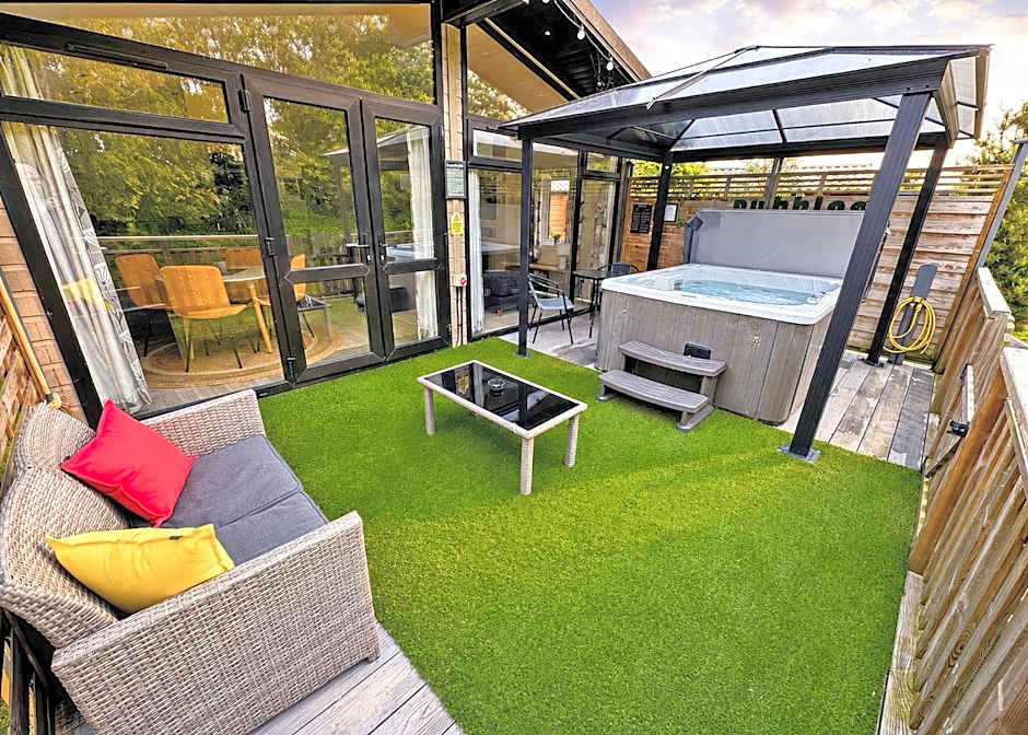 Raywell Hall Country Lodges