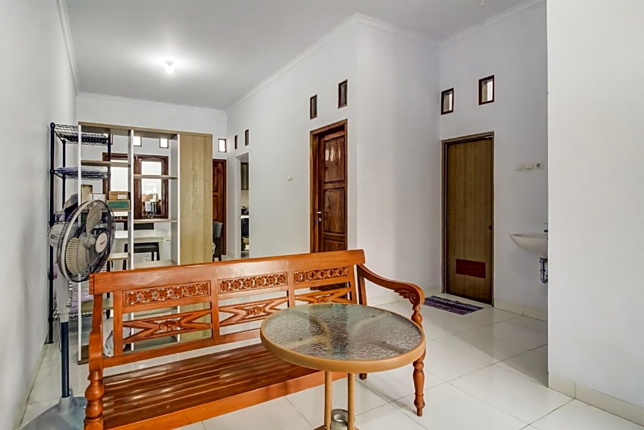 OYO 91243 Bina Syariah Guest House