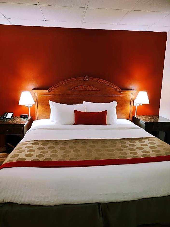Albert Lea Inn and Suites