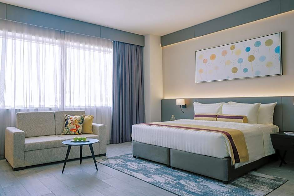 Khalidia Palace Hotel Dubai by Mourouj Gloria