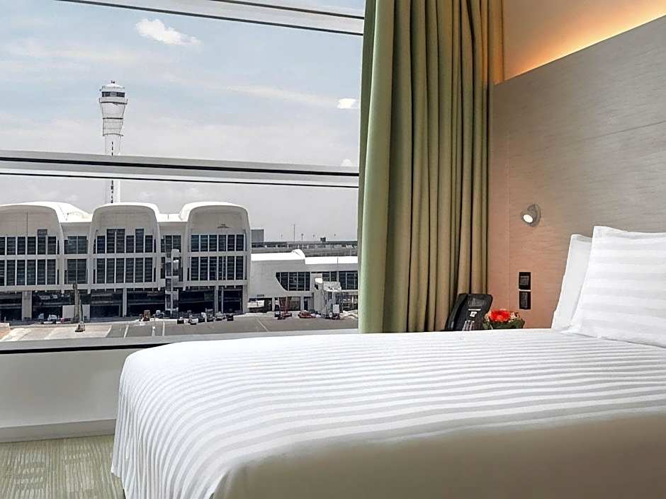 Sama-Sama Express KLIA Terminal 2 - Airside Transit Hotel