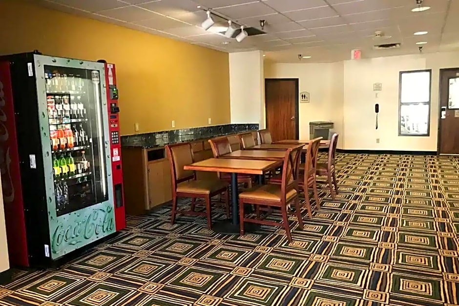 Norwood Inn and Suites Eagan
