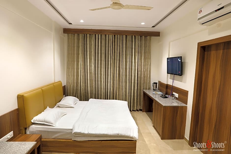 Hotel Navaratan Palace