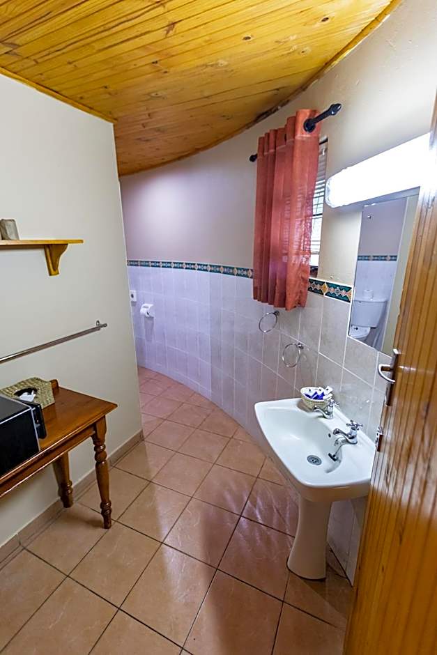 Gooderson DumaZulu Lodge