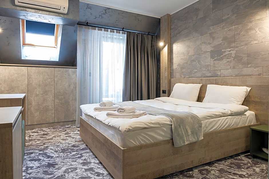 RCR Einstein studios