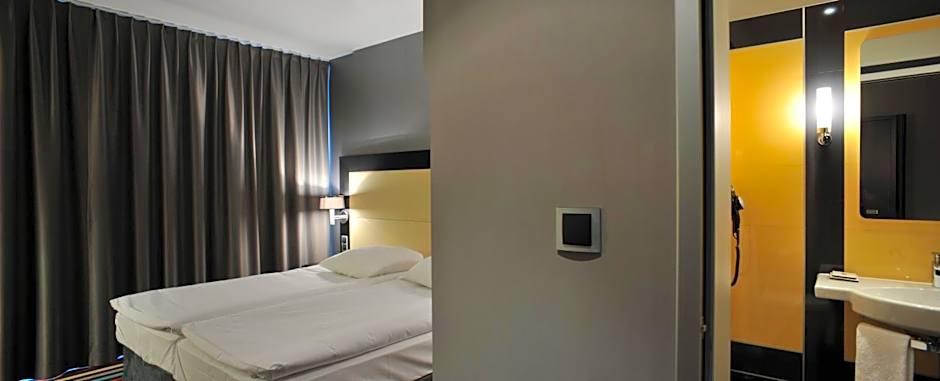 Silver Hotel & Gokart Center