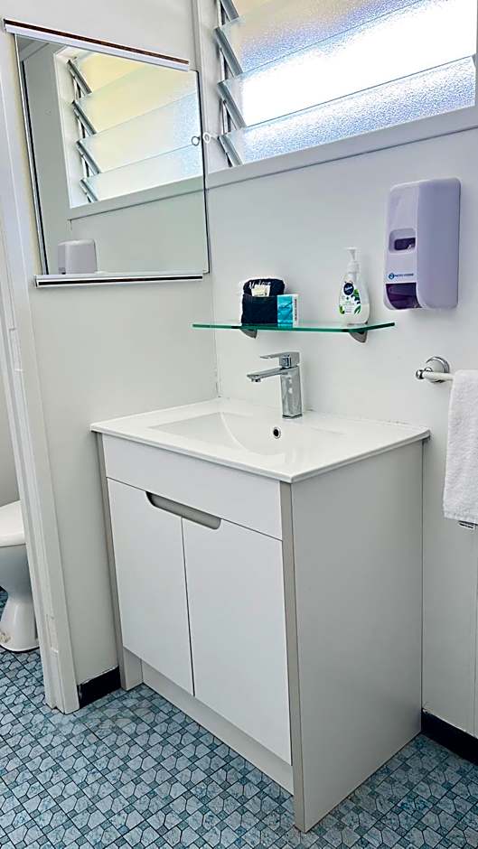 18th Avenue Thermal Motel