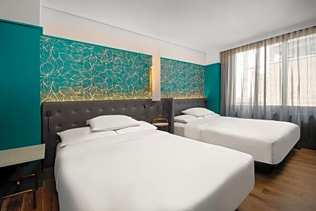 Queen Room with Two Queen Beds - High Floor