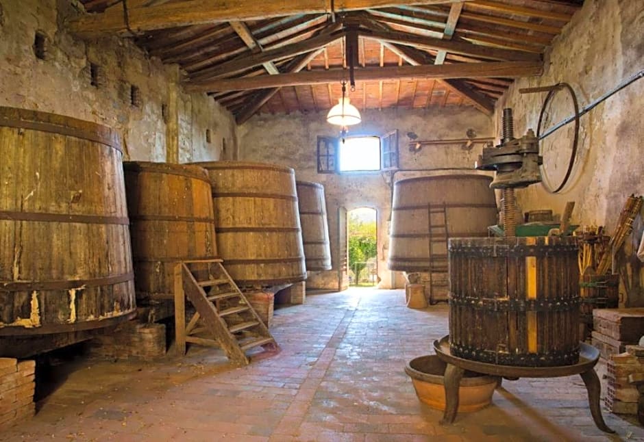 Castello di Cafaggio Suites