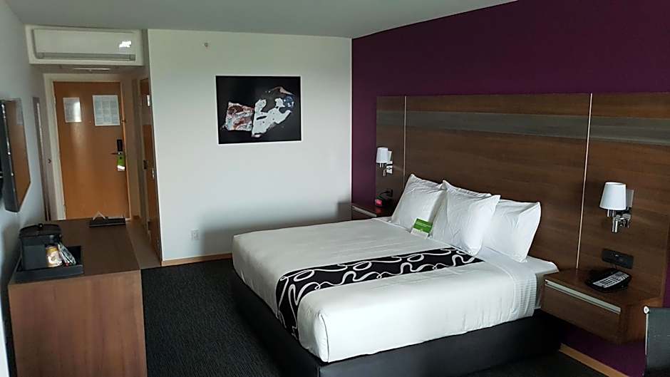 La Quinta Inn & Suites by Wyndham Puebla Ciudad Modelo