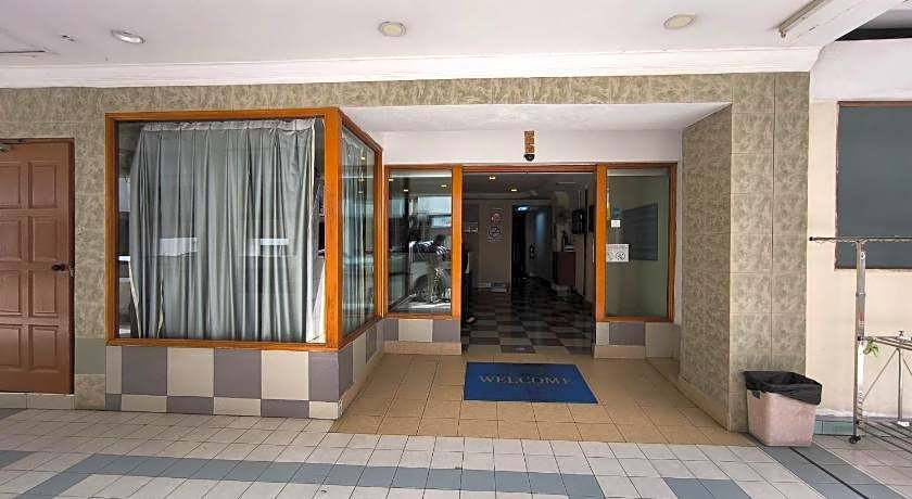 OYO 90895 Hotel Ikia
