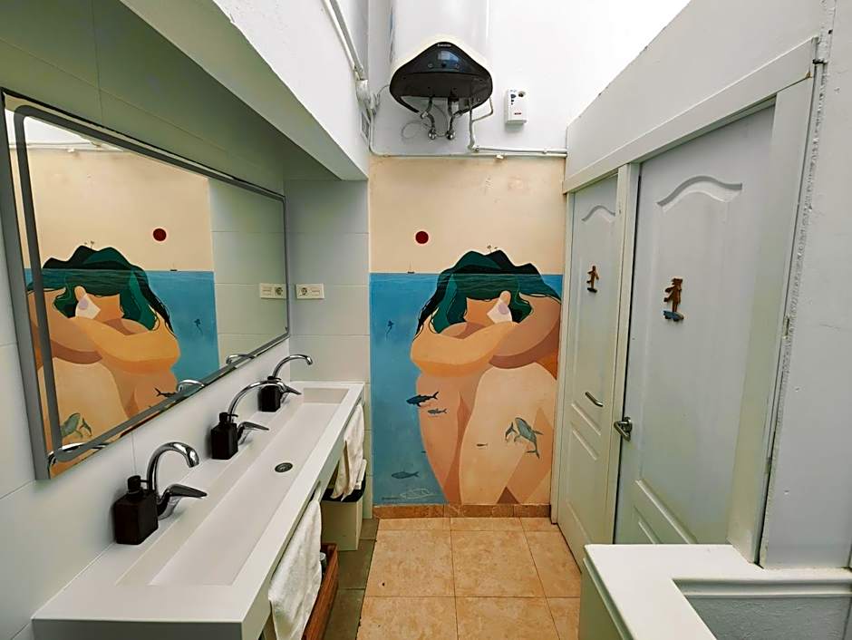 La Ventana Azul Surf Hostel