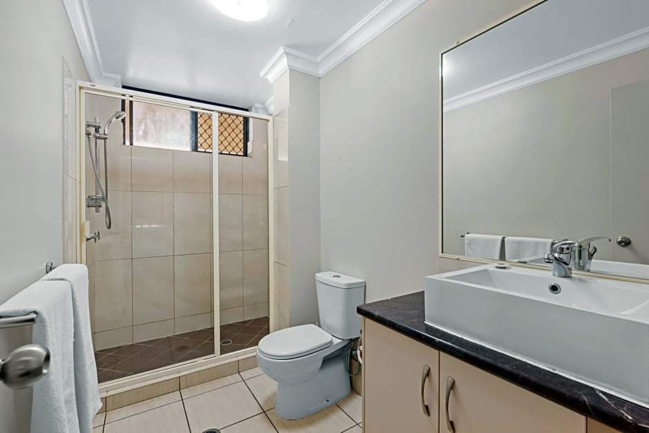 Western Gateway Motel and Apartments