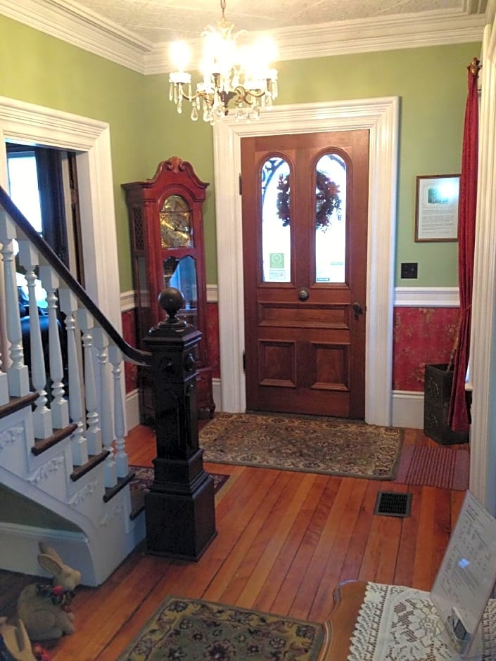 A Seafaring Maiden Bed and Breakfast