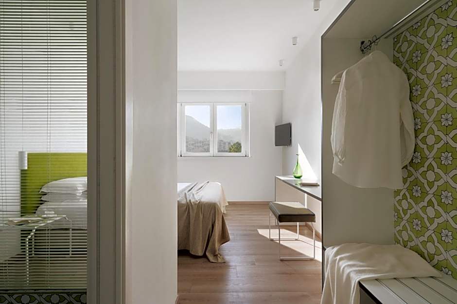 Domo 20 Hotel & Rooftop