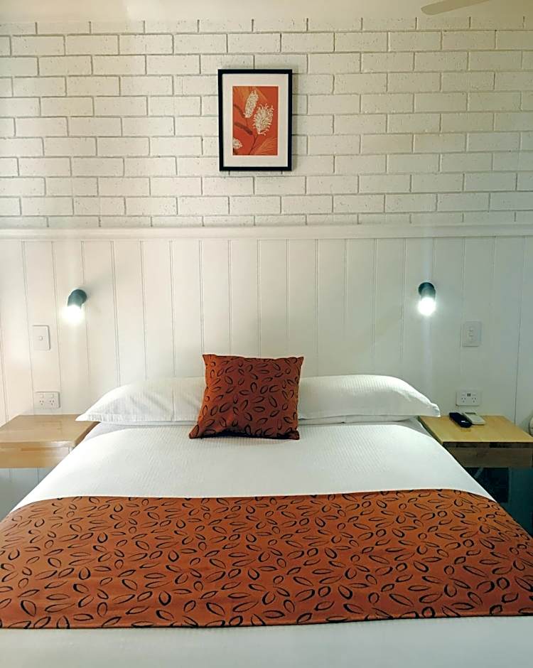 Gin Gin Village Motor Inn Motel QLD