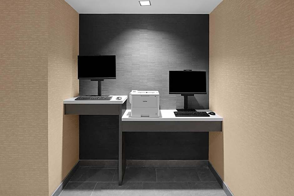 Courtyard by Marriott Clearwater Beach