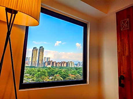 Standard Double Room with Park View