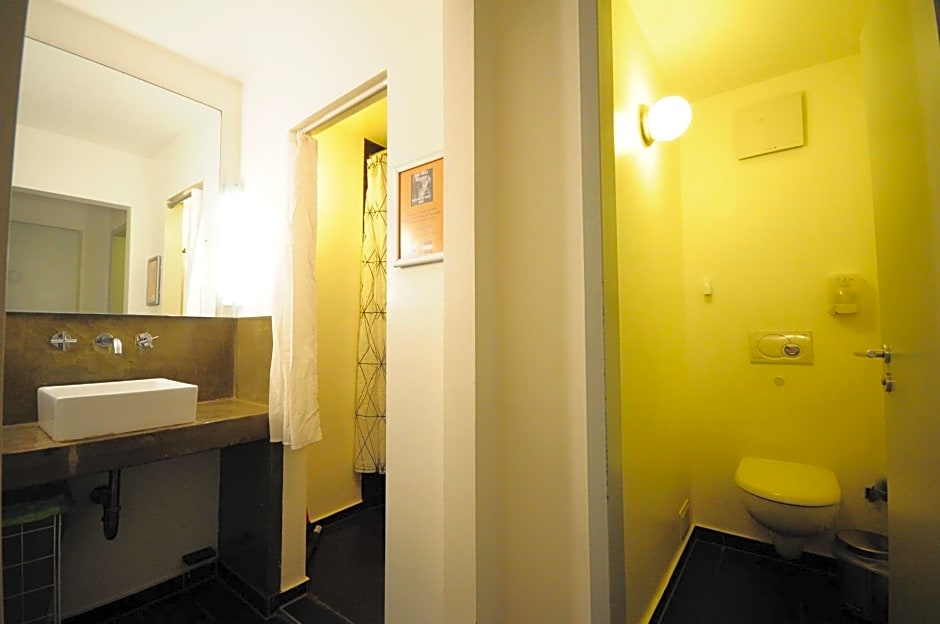 Five Elements Hostel