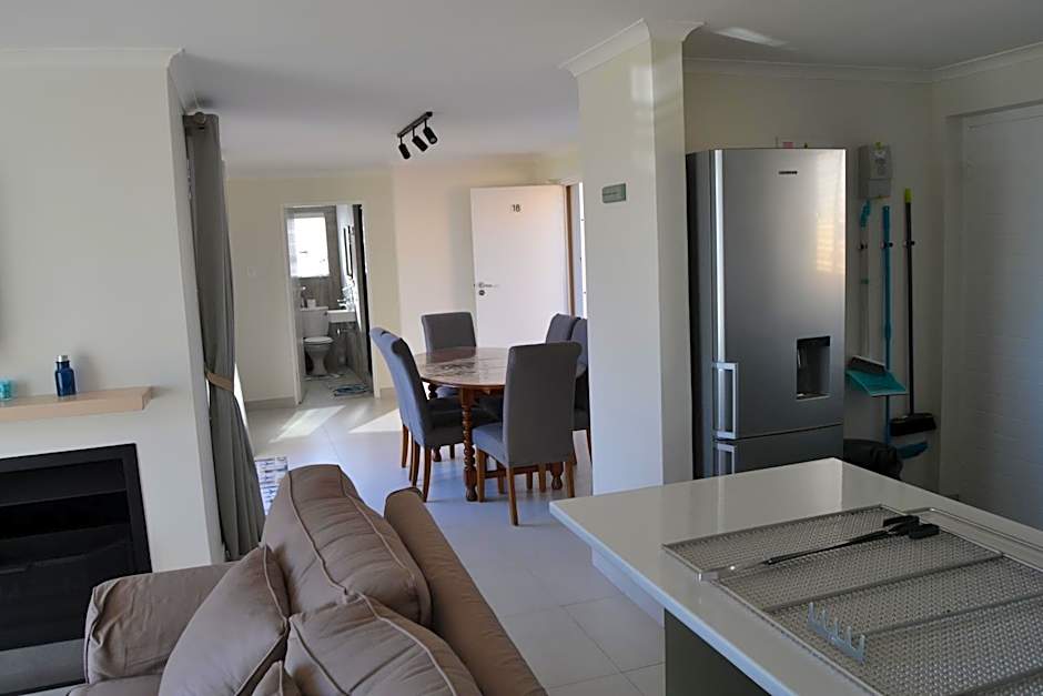 Hermanus Beach Club - Le Maree House 18