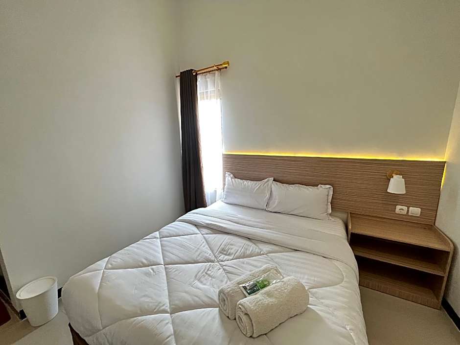 JENGGO Riverside RedPartners Kampung Inggris Pare