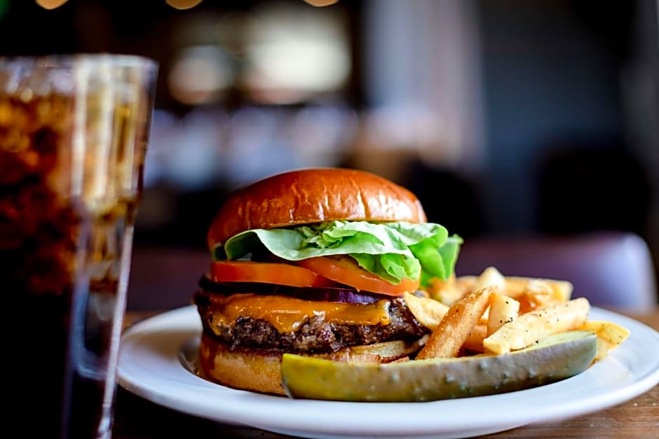 DoubleTree by Hilton Park City - The Yarrow