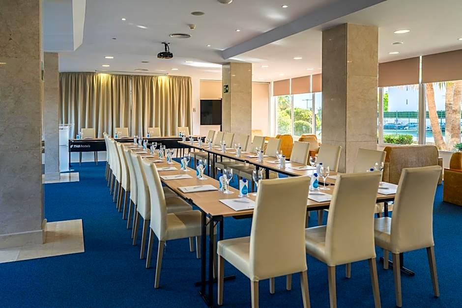 THB El Cid - Adults Only