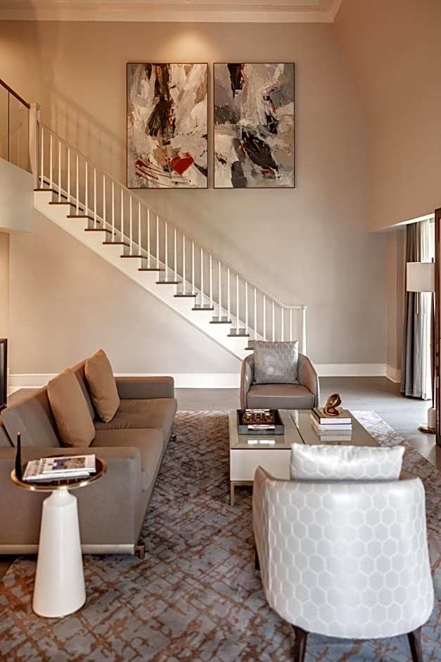 Hotel Crescent Court